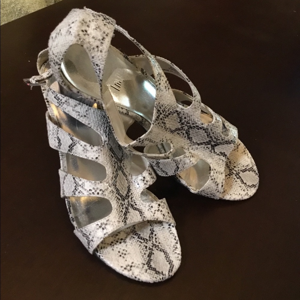 Impo heels